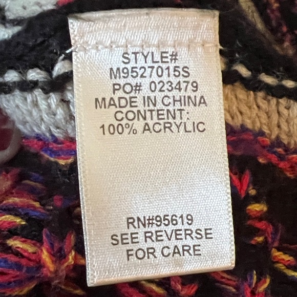 Retro Boho Winter Poncho Fair Isle Design Pullover style, no closures multicolor - Picture 2 of 5